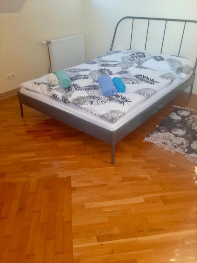 Arbeiterquartiere In Wien Donaustadt Mit Gemeinschaftskuche Und Bad - Hacklerzimmer Exterior foto